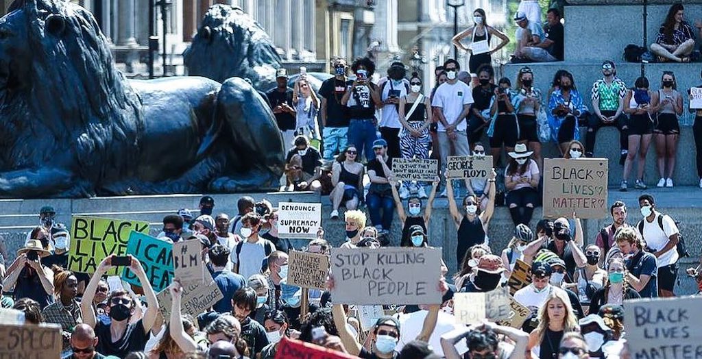 Photo of Trafalgar Square by Zima Magazine on Instagram.