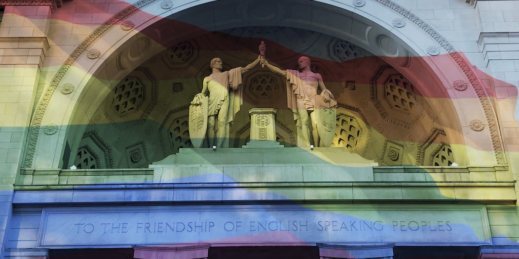 "To the friendship of English speaking peoples": North entrance of Bush House with statues  by American artist Malvina Hoffman. 